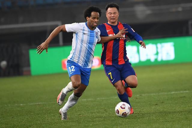 贝林厄姆：更衣室有很多领袖我们互相尊重